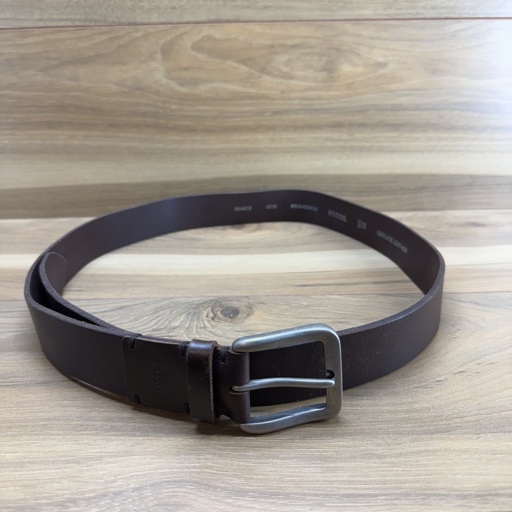 Fossil Mens Belt Size 42 Dark Brown Leather